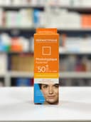 فلویید ضد آفتاب پوست چرب درماتیپیک SPF50 بی رنگ